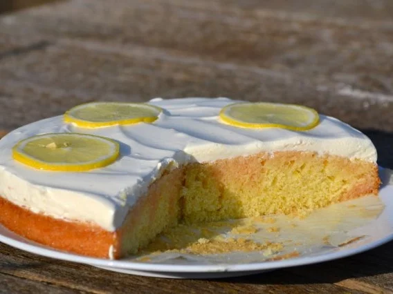 Zitronenkuchen mit Quarkhaube - Rezept - Bild Nr. 2