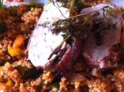 Schweinefilet im Speckmantel auf Gemüse-Bulgur - Rezept