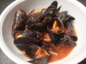 Muscheln in pikanter Tomatensoße - Rezept