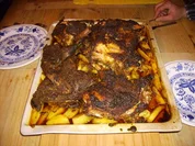 Hühnchen auf Kartoffelbeet - Rezept