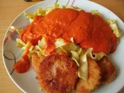 Jägerschnitzel mit gemüsiger Tomatensoße - Rezept