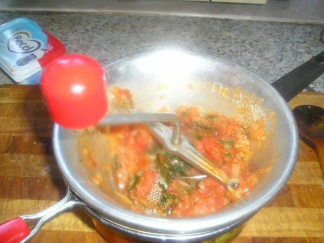 Rezept: Paradeissuppe (Tomatensuppe) Bild Nr. 5 Paradeissuppe (Tomatensuppe) - Rezept - Bild Nr. 5