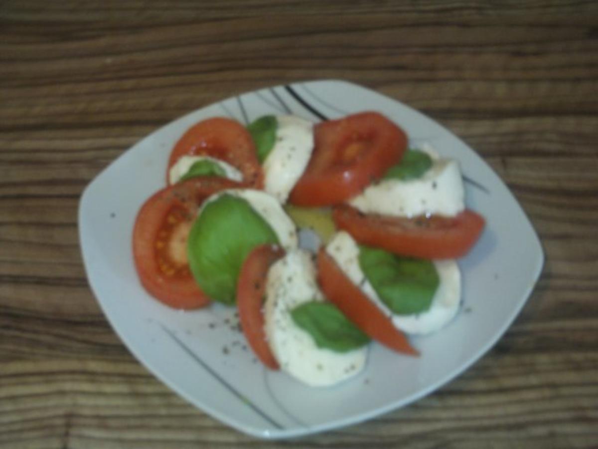 Insalata Caprese    (Tomaten-Bocconcini-Salat) - Rezept