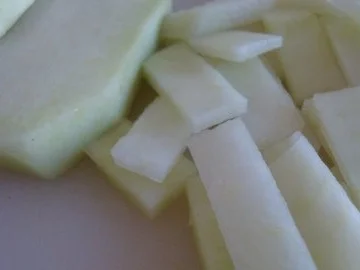 Kohlrabisüppchen mit klarer Gemüsebrühe - Rezept - Bild Nr. 9