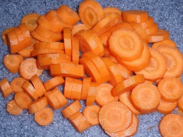 Rezept: Kartoffel-Gemüse-Suppe Bild Nr. 3 Kartoffel-Gemüse-Suppe - Rezept - Bild Nr. 3