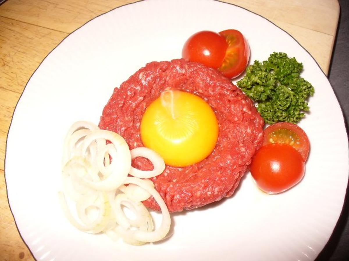 Tatar Schabefleisch vom Rind - Rezept mit Bild - kochbar.de