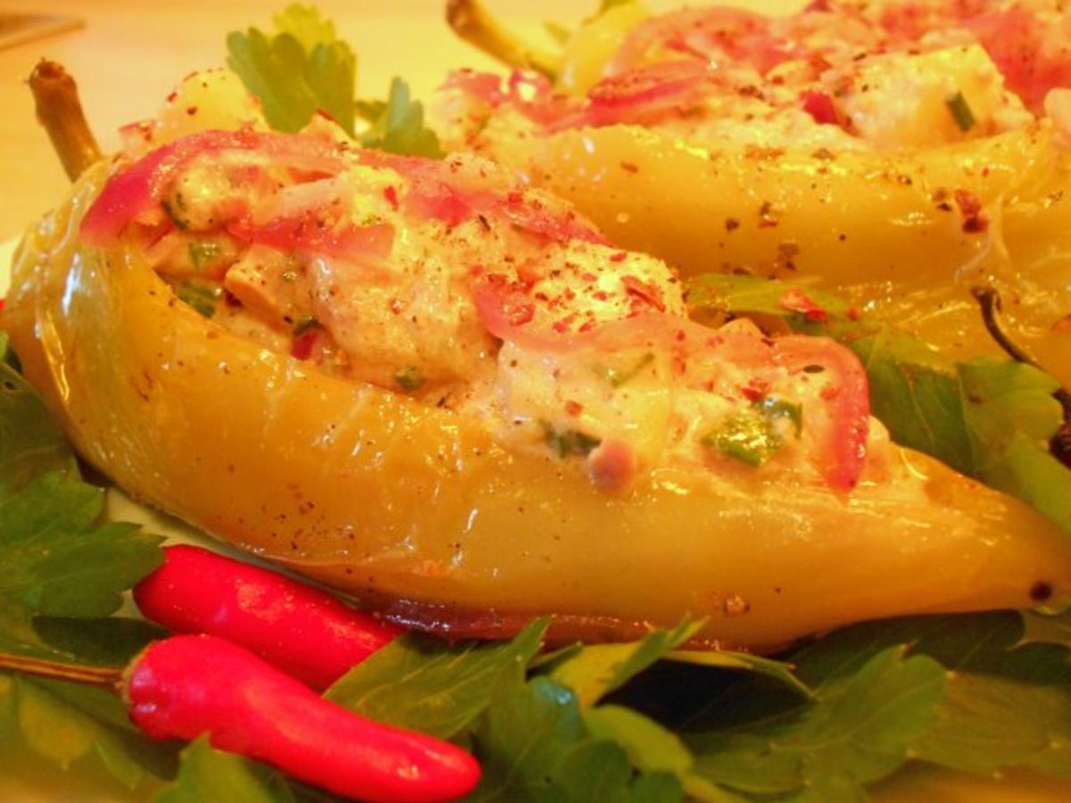 Paprika mit Kartoffel-Thunfisch-Füllung - Rezept