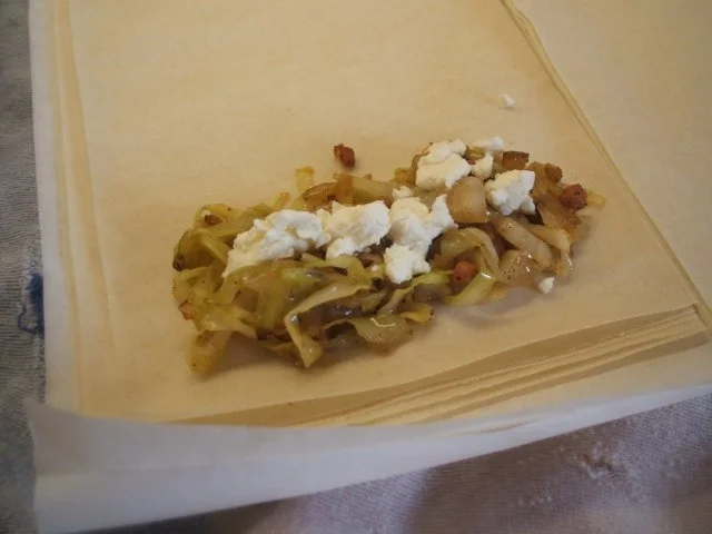 Pikantes Backen: Filo-Röllchen - Rezept - Bild Nr. 6