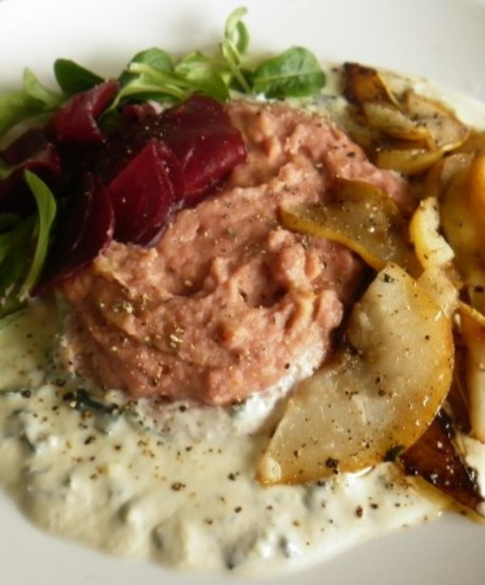 Kartoffel-Rote-Bete-Püree, Balsamico-Birnen und Gorgonzola-Sahne-Soße ...