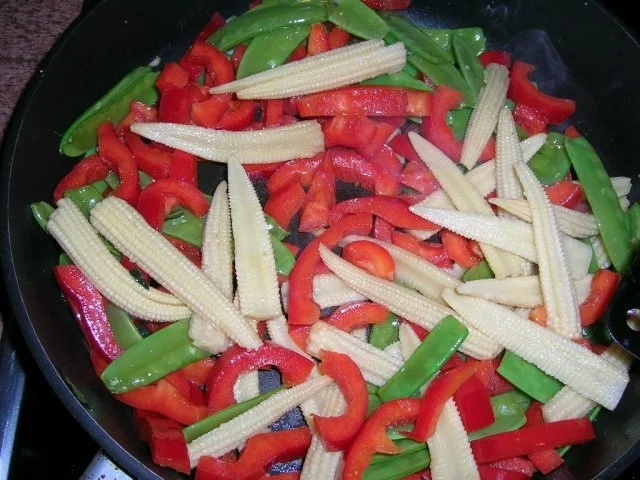 Gelackte Ente aus dem Ofen mit Bratgemüse - asiatisch angehaucht - Rezept - Bild Nr. 8