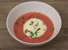 Rote-Bete-Süppchen mit Meerrettich-Schaum (Jörn Kamphuis) - Rezept