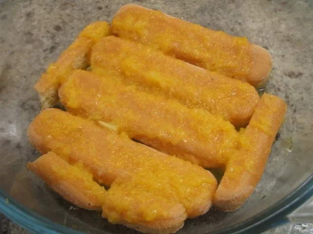 Rezept: Dessert: Schneller Orangenquark auf Löffelbiskuit Bild Nr. 5 Dessert: Schneller Orangenquark auf Löffelbiskuit - Rezept - Bild Nr. 5