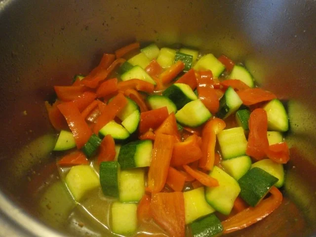 Rezept: Bunter Würstel Gemüse Topf Bild Nr. 6 Bunter Würstel Gemüse Topf - Rezept - Bild Nr. 6