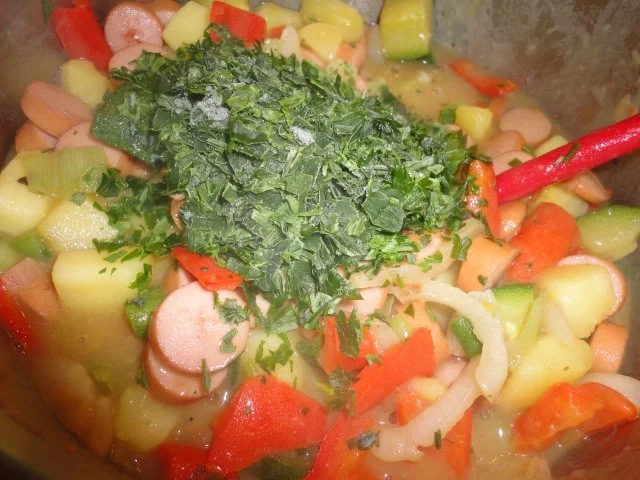 Rezept: Bunter Würstel Gemüse Topf Bild Nr. 13 Bunter Würstel Gemüse Topf - Rezept - Bild Nr. 13