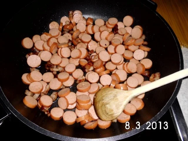 Rezept: Würstchen-Spaghetti-Topf Bild Nr. 5 Würstchen-Spaghetti-Topf - Rezept - Bild Nr. 5