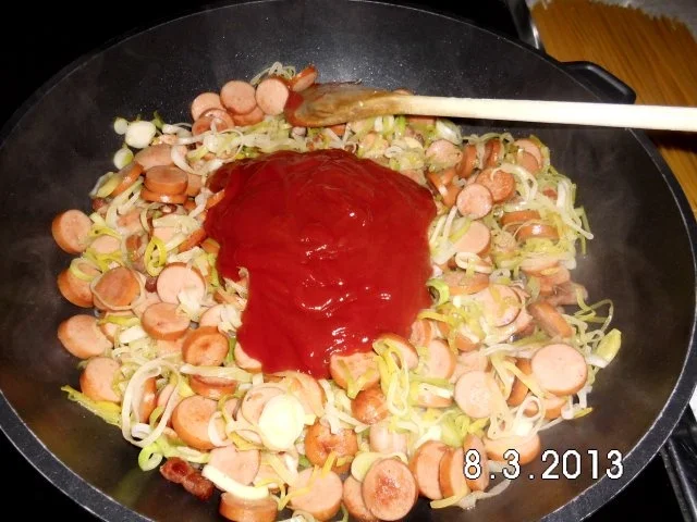 Rezept: Würstchen-Spaghetti-Topf Bild Nr. 7 Würstchen-Spaghetti-Topf - Rezept - Bild Nr. 7