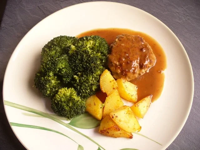 Bratklopps mit Brokkoli - Rezept