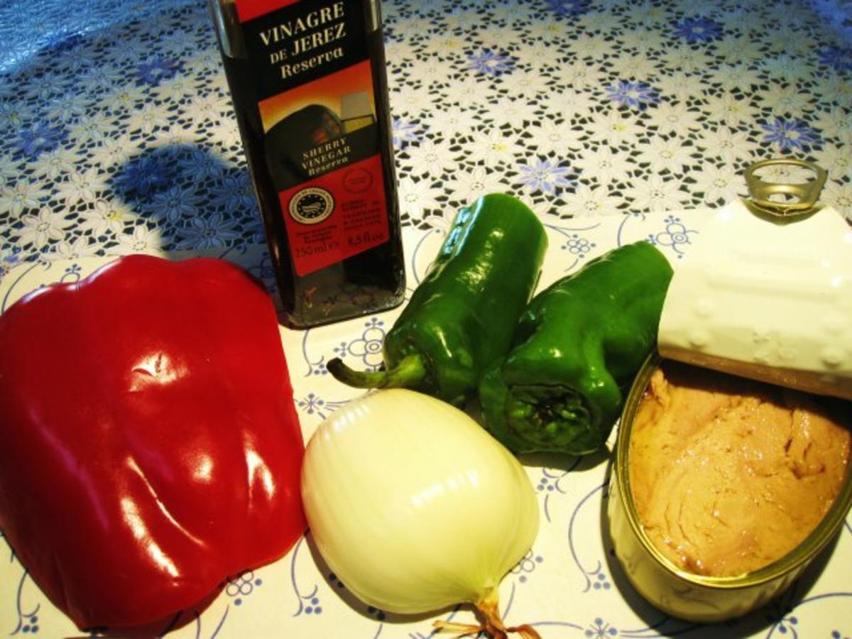 Salat mit Paprika und Thunfisch ... - Rezept - Bild Nr. 2
