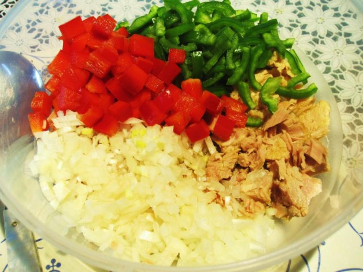 Salat mit Paprika und Thunfisch ... - Rezept - Bild Nr. 3