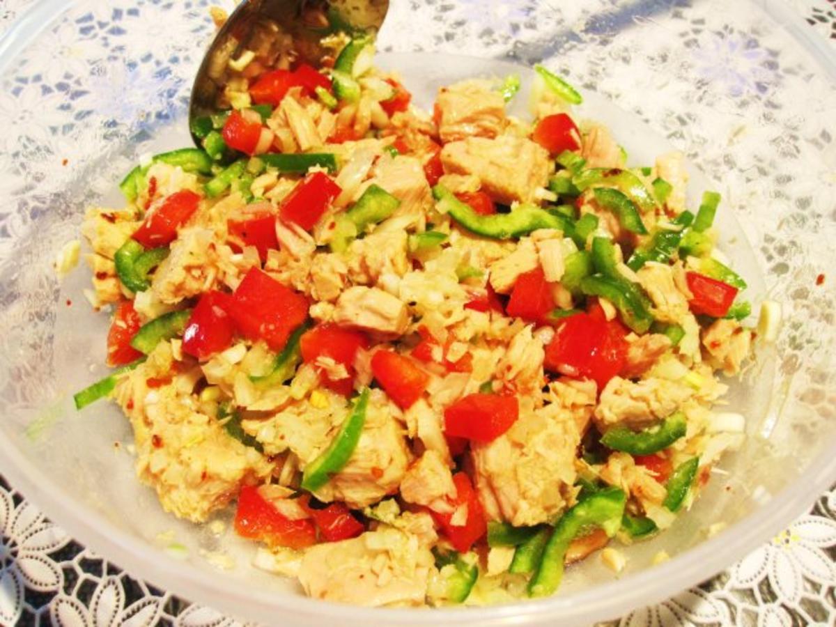 Salat mit Paprika und Thunfisch ... - Rezept - Bild Nr. 4