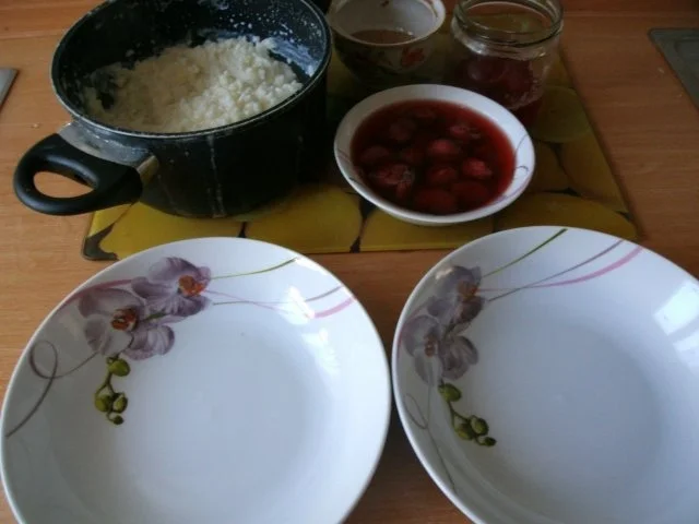 Milchreis mit Zucker und Zimt und süßen Früchten - Rezept - Bild Nr. 5