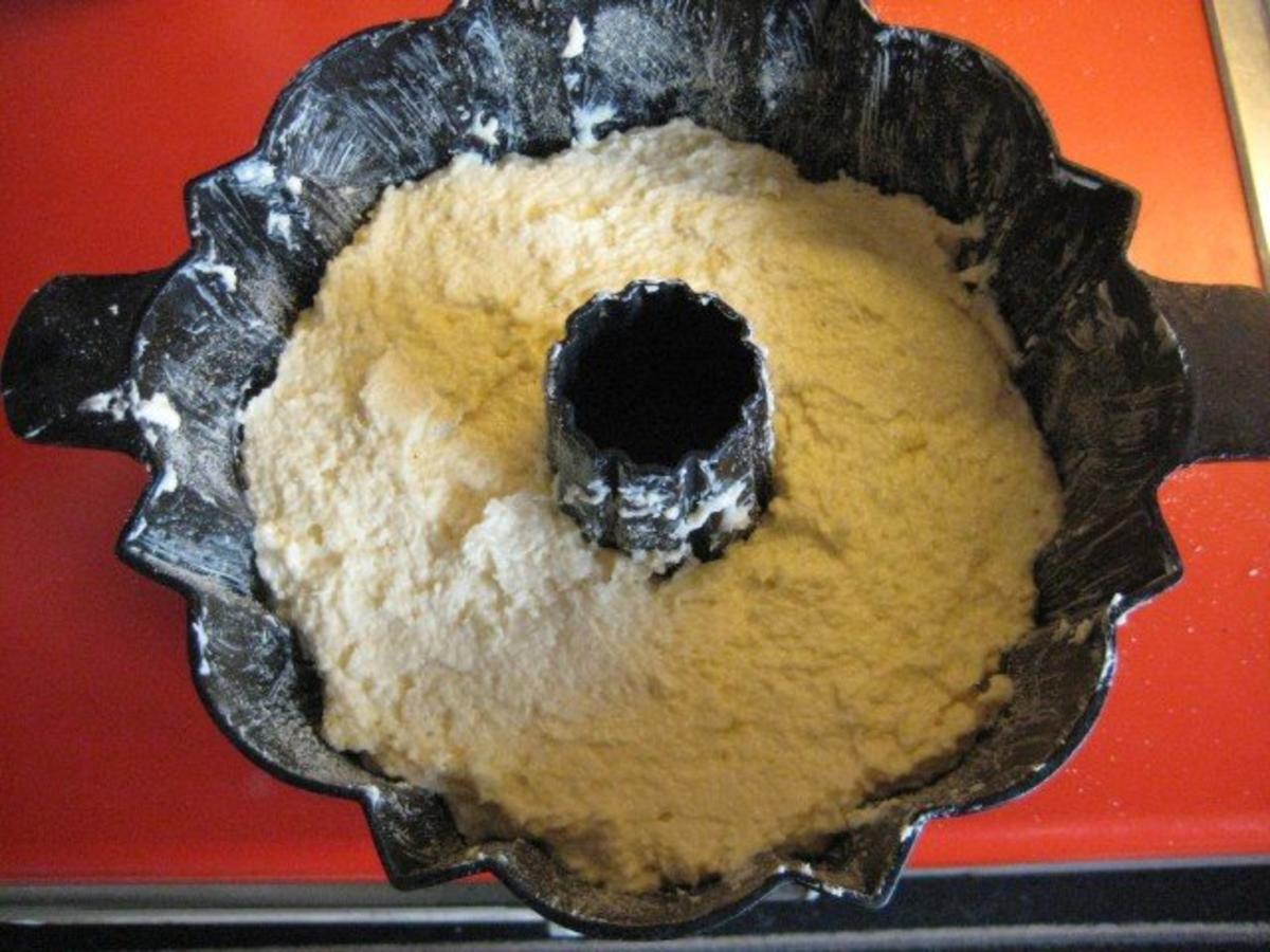 Gugelhupf mit Kokosmilch - Rezept - Bild Nr. 8