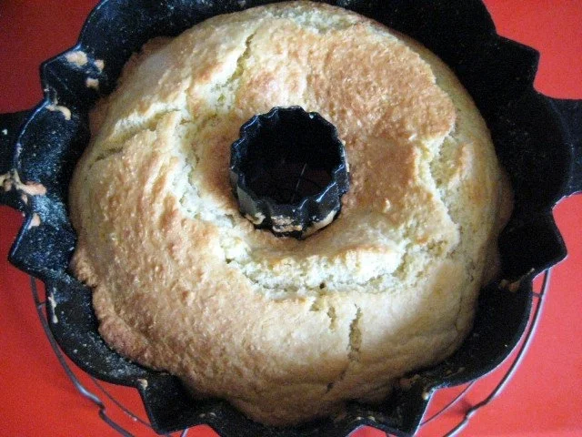 Gugelhupf mit Kokosmilch - Rezept - Bild Nr. 9