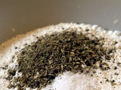 Rezept: Dinkelbrot mit Pfeffer und Fenchel Bild Nr. 4 Dinkelbrot mit Pfeffer und Fenchel - Rezept - Bild Nr. 4