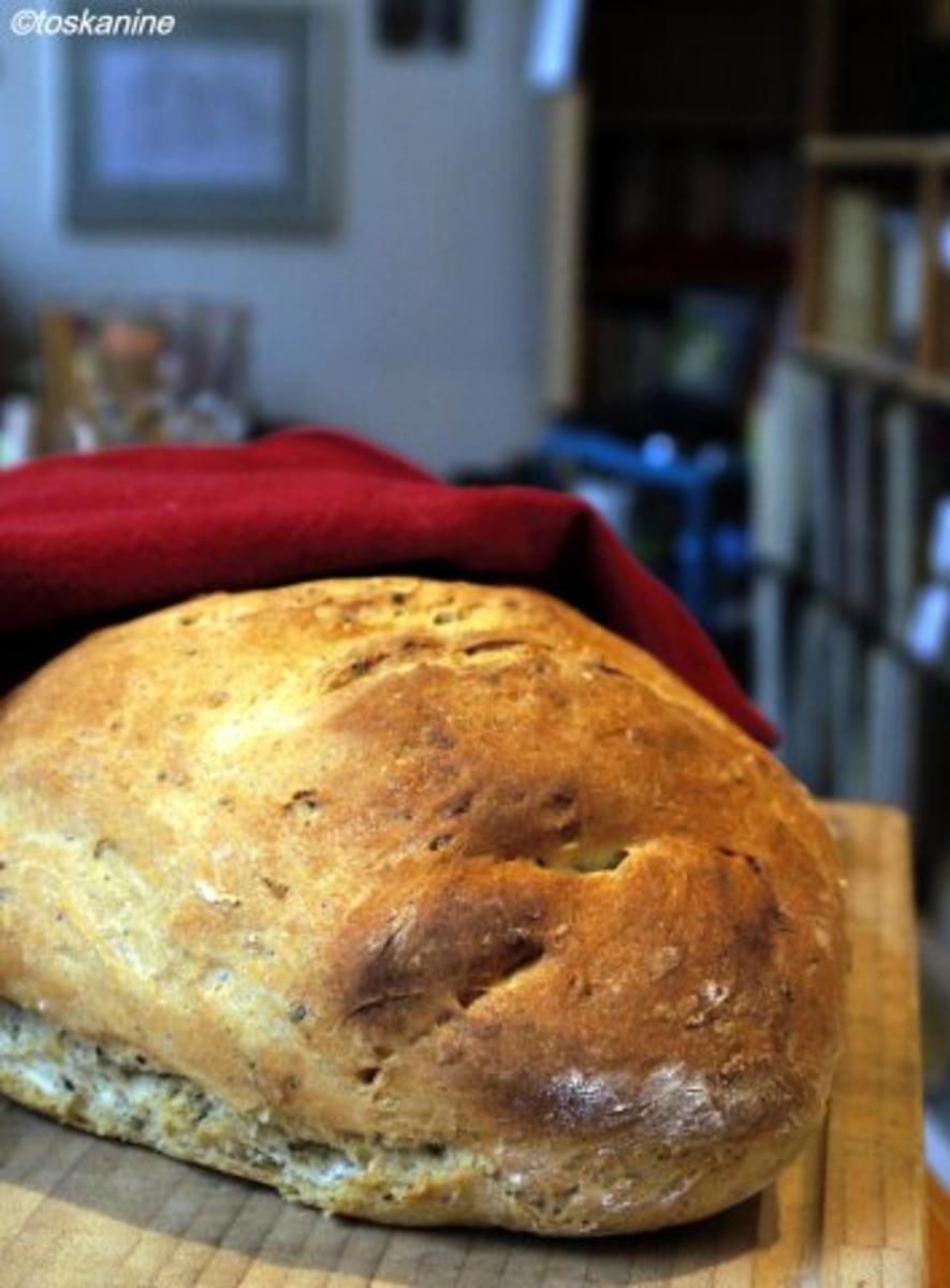 Dinkelbrot mit Pfeffer und Fenchel - Rezept - Bild Nr. 8