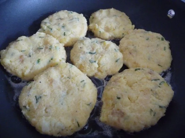 Rezept: Unter 30 Minuten : Kartoffelküchle mit Salat Bild Nr. 11 Unter 30 Minuten : Kartoffelküchle mit Salat - Rezept - Bild Nr. 11