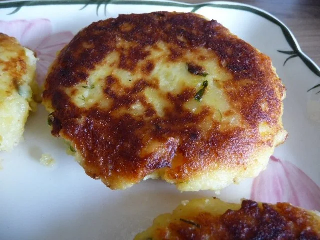 Rezept: Unter 30 Minuten : Kartoffelküchle mit Salat Bild Nr. 2 Unter 30 Minuten : Kartoffelküchle mit Salat - Rezept - Bild Nr. 2