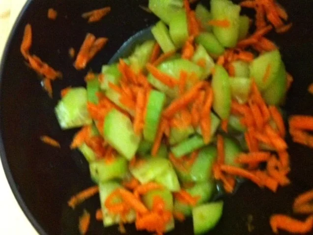 Gurken-Karottensalat - Rezept - Bild Nr. 3