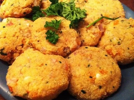 Rezept: Fischfrikadellen mit Tomatenbulgur Bild Nr. 2 Fischfrikadellen mit Tomatenbulgur - Rezept - Bild Nr. 2