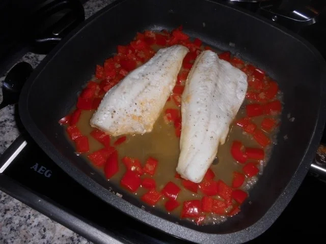 Zander auf Paprika-Sahne-Soße - Rezept - Bild Nr. 5