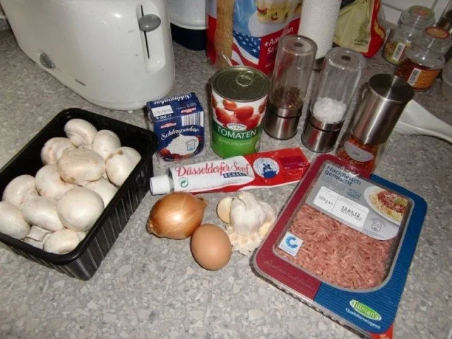 Überbackende Frikadellen mit Champignons à la Heiko - Rezept - Bild Nr. 2