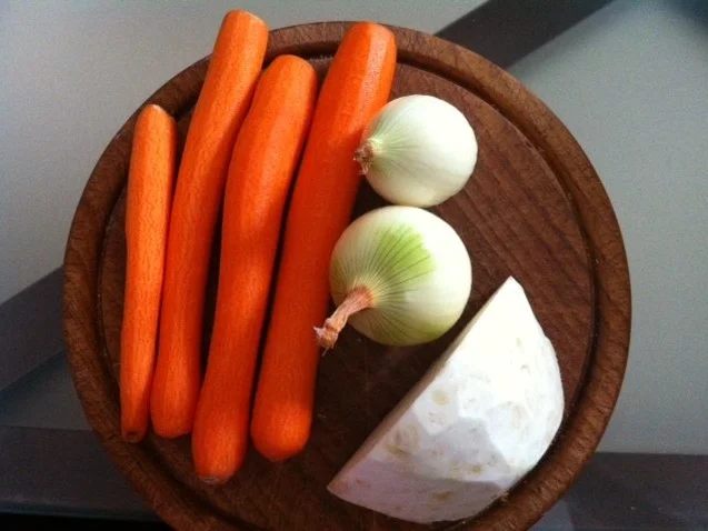 Rezept: Hühnersuppe mit Hirse Bild Nr. 2 Hühnersuppe mit Hirse - Rezept - Bild Nr. 2