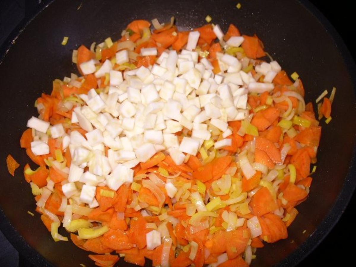 Rezept: gemüsige Hähnchenschenkel Bild Nr. 4 gemüsige Hähnchenschenkel - Rezept - Bild Nr. 4