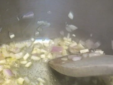 Hähnchenbrust unter Reblochon-Haube in Paprika-Zucchini-Sud - Rezept - Bild Nr. 5