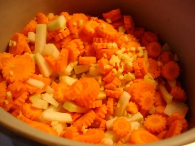 Kohlrabi-Möhrenblüten-Ingwer-Gemüse - Rezept - Bild Nr. 2