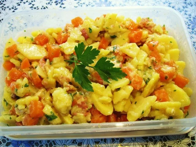 Rezept: Die wunderbare Vermehrung von einem Rest Kartoffelsalat ... Bild Nr. 3 Die wunderbare Vermehrung von einem Rest Kartoffelsalat ... - Rezept - Bild Nr. 3