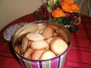 Rezept: Mürbteigkekse -Spritzgebäck braun und weiß Mürbteigkekse -Spritzgebäck braun und weiß - Rezept