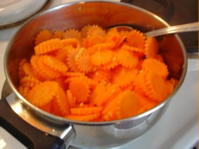 Rezept: Möhrenblüten mit Kokosmilch Bild Nr. 8 Möhrenblüten mit Kokosmilch - Rezept - Bild Nr. 8