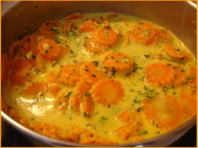 Rezept: Möhrenblüten mit Kokosmilch Möhrenblüten mit Kokosmilch - Rezept