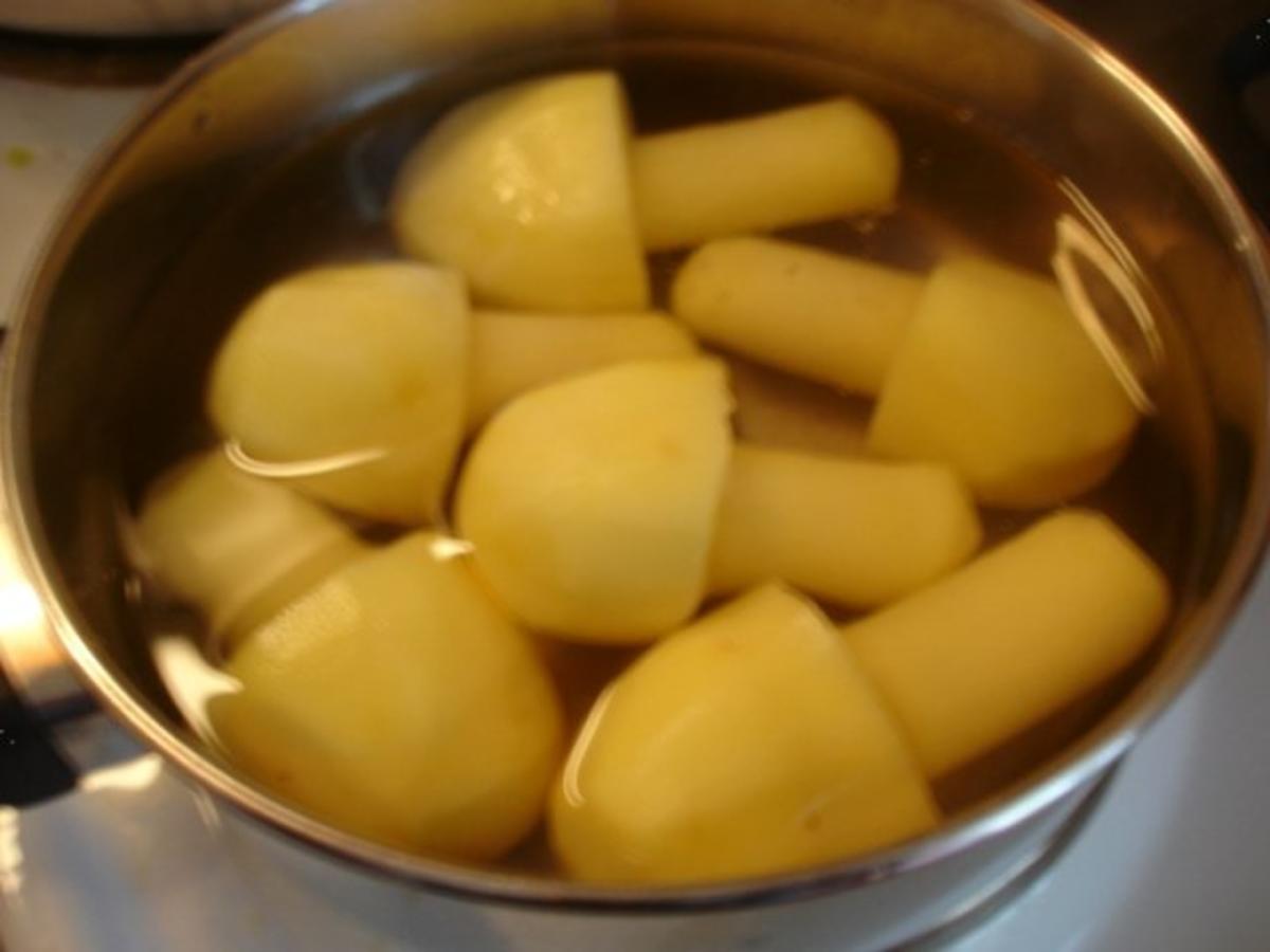 Tafelspitz mit Kartoffelpilzen und Grüner Sauce - Rezept - Bild Nr. 4