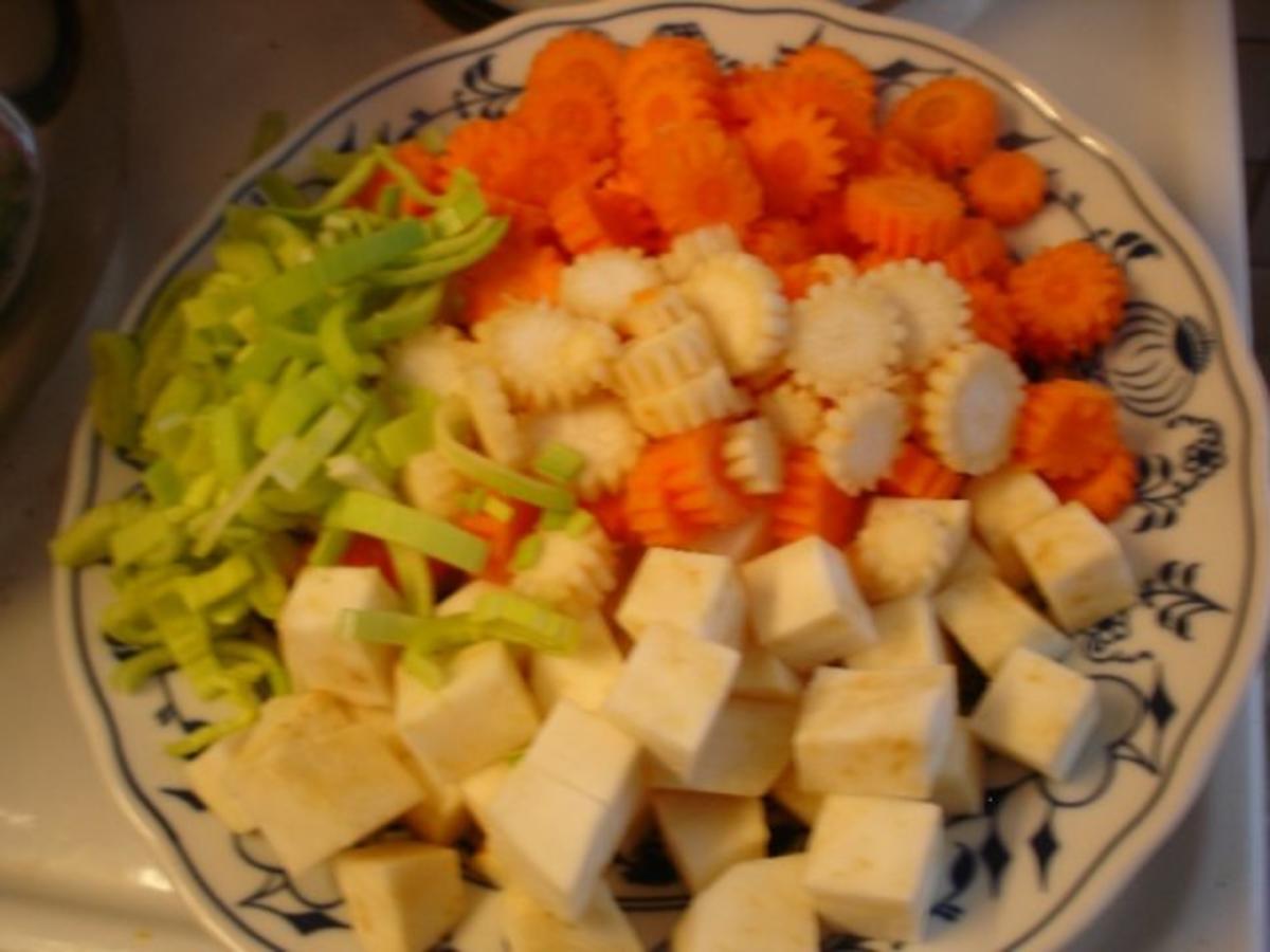Tafelspitz mit Kartoffelpilzen und Grüner Sauce - Rezept - Bild Nr. 5