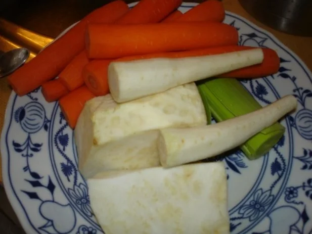 Rindfleischsuppe mit Einlage - Rezept - Bild Nr. 3