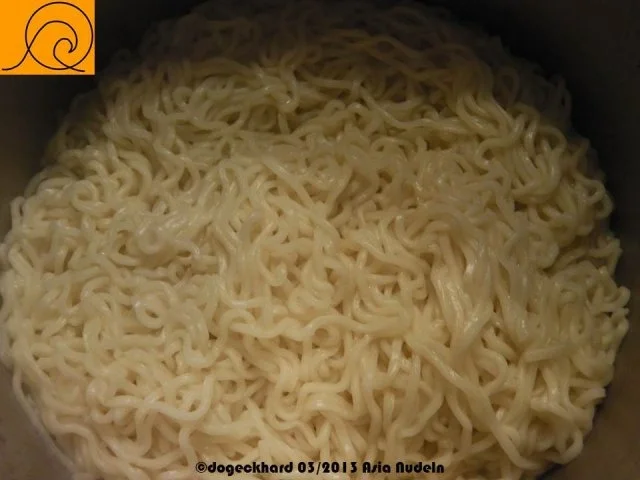 Teriyaki Hühnerfleisch mit Kraut aus dem Wok - Rezept - Bild Nr. 11