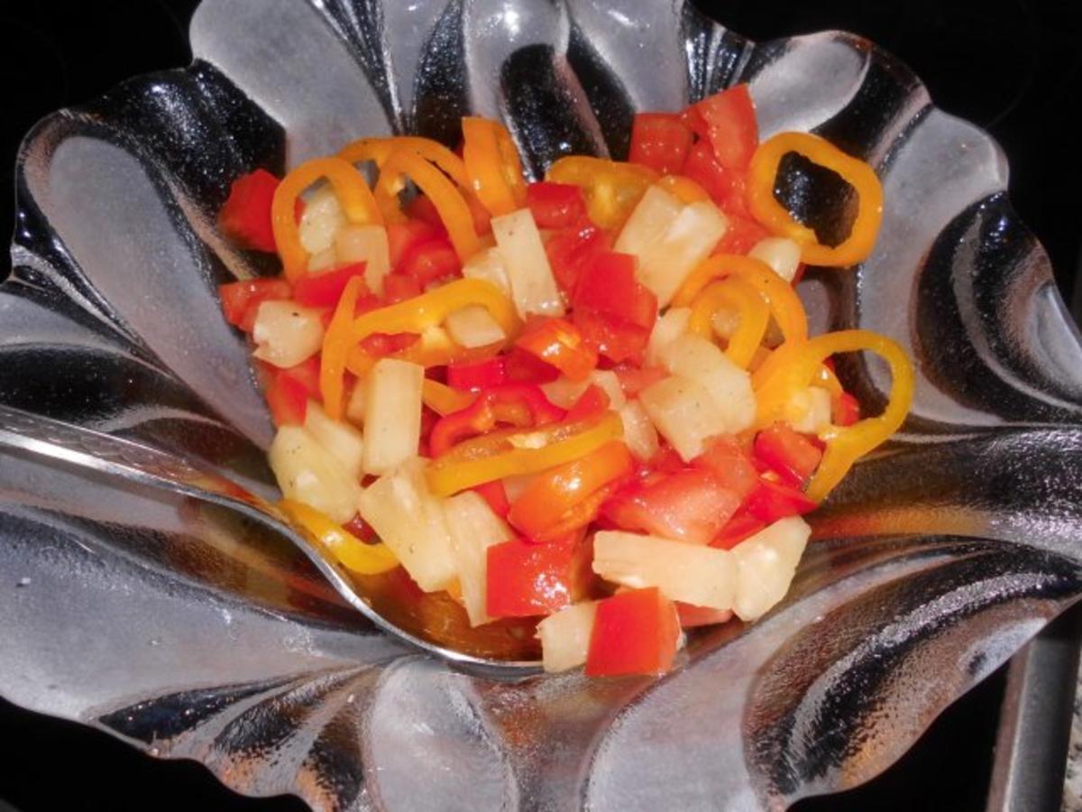 Bilder für Tomaten-Paprika-Ananas-Salat>> - Rezept