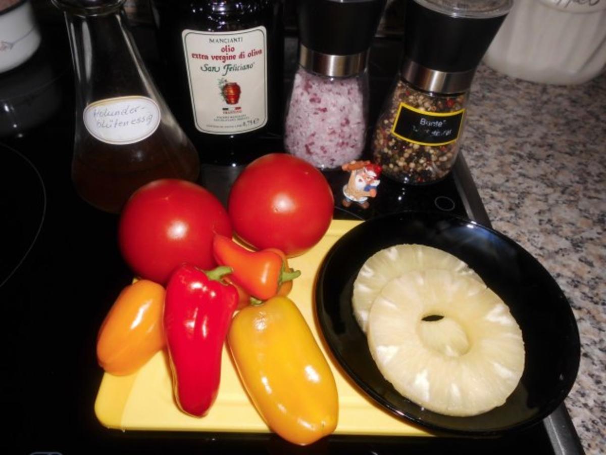 Tomaten-Paprika-Ananas-Salat>> - Rezept - Bild Nr. 3