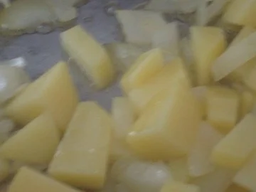 Rezept: Kopfsalatsüppchen mit Minz-Erbsen Garnitur Bild Nr. 4 Kopfsalatsüppchen mit Minz-Erbsen Garnitur - Rezept - Bild Nr. 4